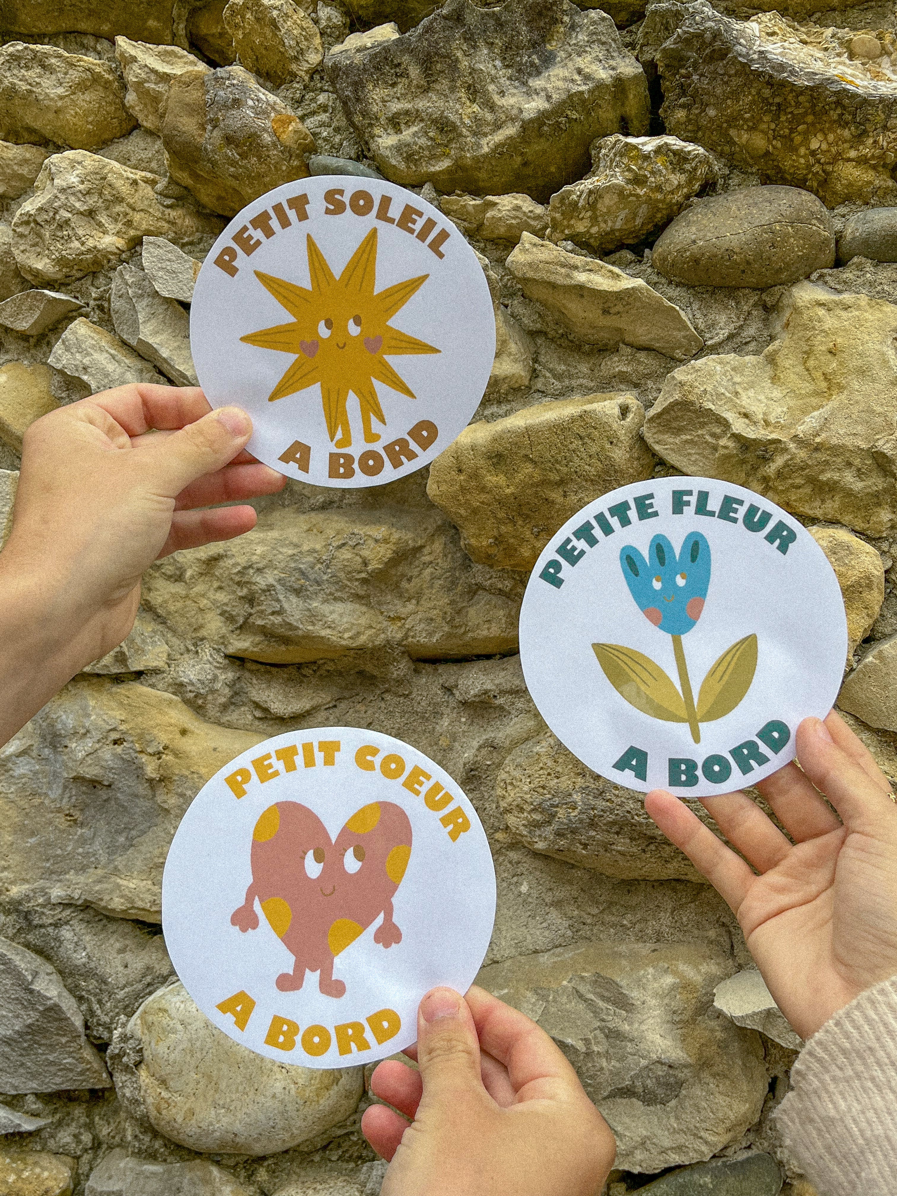 Autocollant voiture - Petit coeur à bord