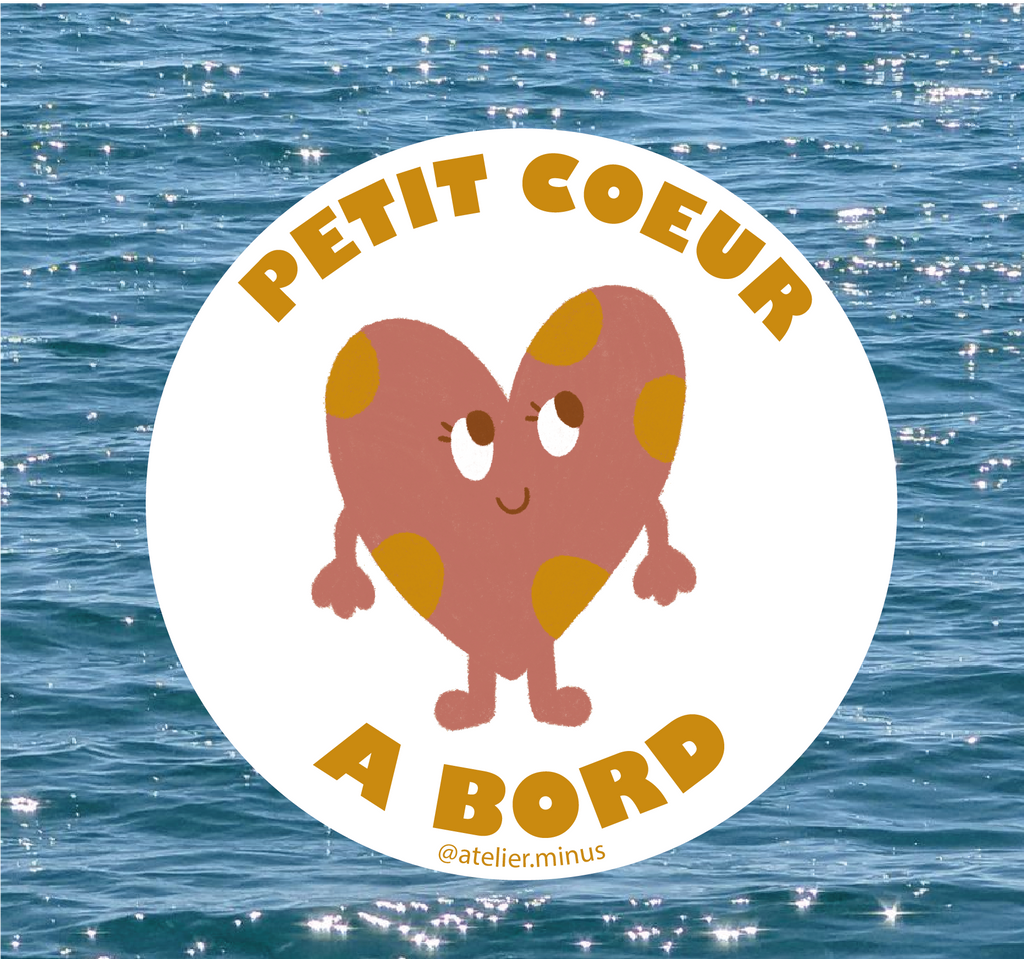 Autocollant voiture - Petit coeur à bord